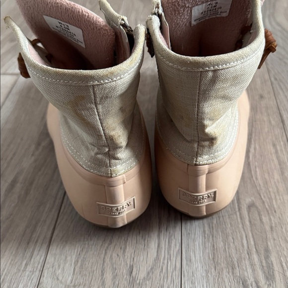 Sperry women’s duck boots - Picture 5 of 5